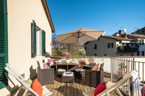 TORNESE with PRIVATE PARKING and TERRACE Lucca